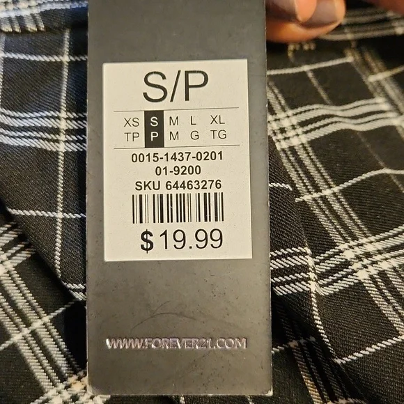 FOREVER 21 EOMENS PLAID SKIRT SIZE SMALL NWT - Picture 3 of 3